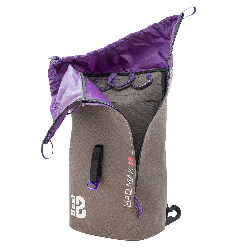 Mochila técnica 4c+ Beal Mad Max 45 litros color Dark Stone con apertura superior morada para escalada y alpinismo