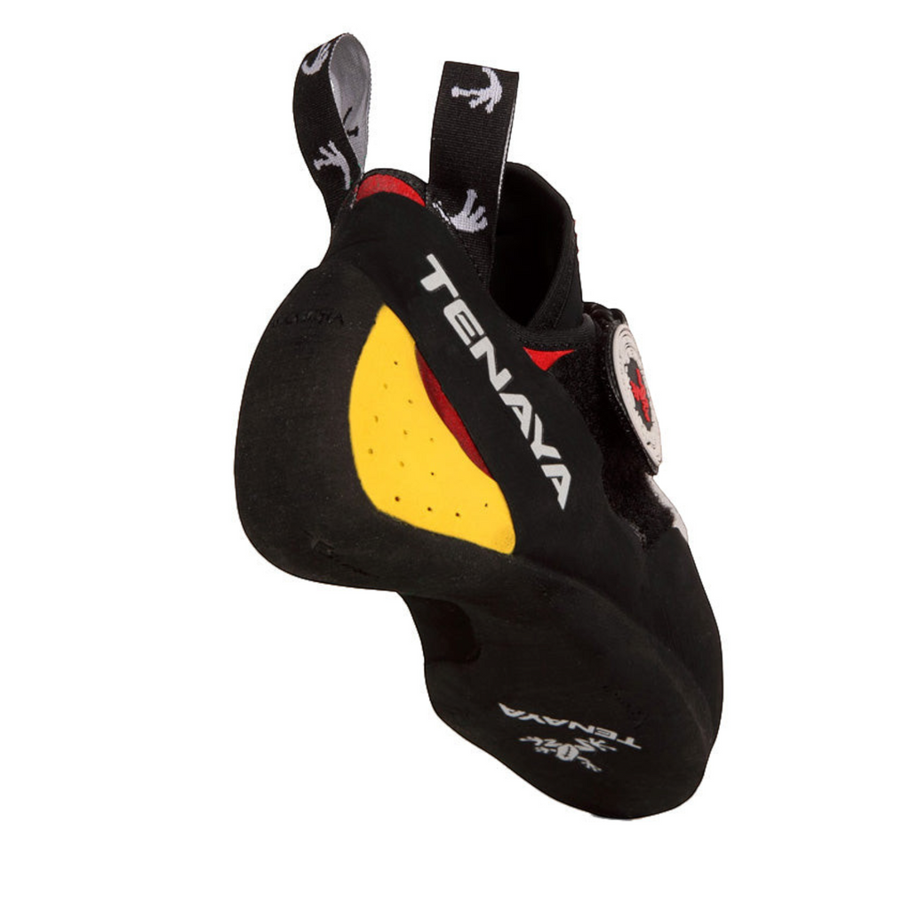 Chausson d'escalade 4c+ Tenaya Iati noir avec talon jaune et système de serrage velcro performant