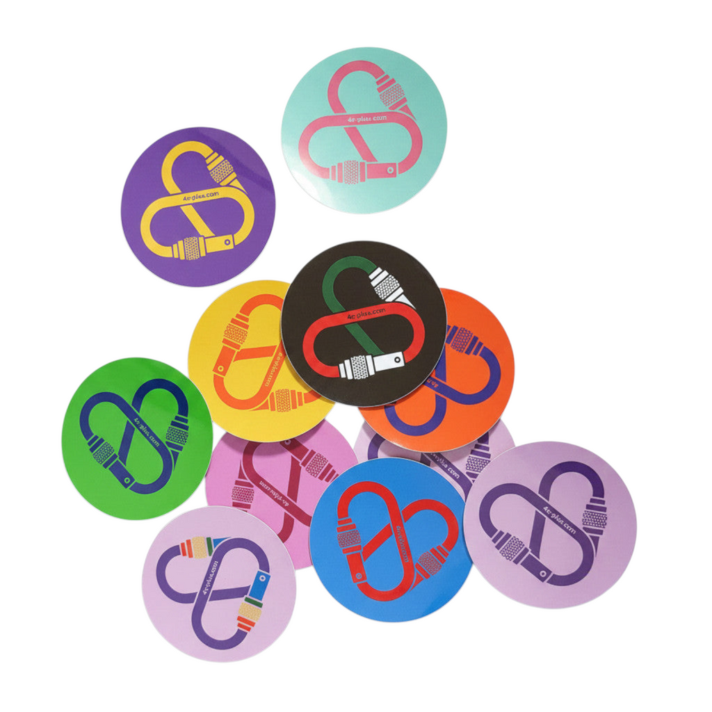Stickers ronds 4c+ en vinyle imperméable avec motif de mousqueton coloré pour personnaliser votre équipement outdoor