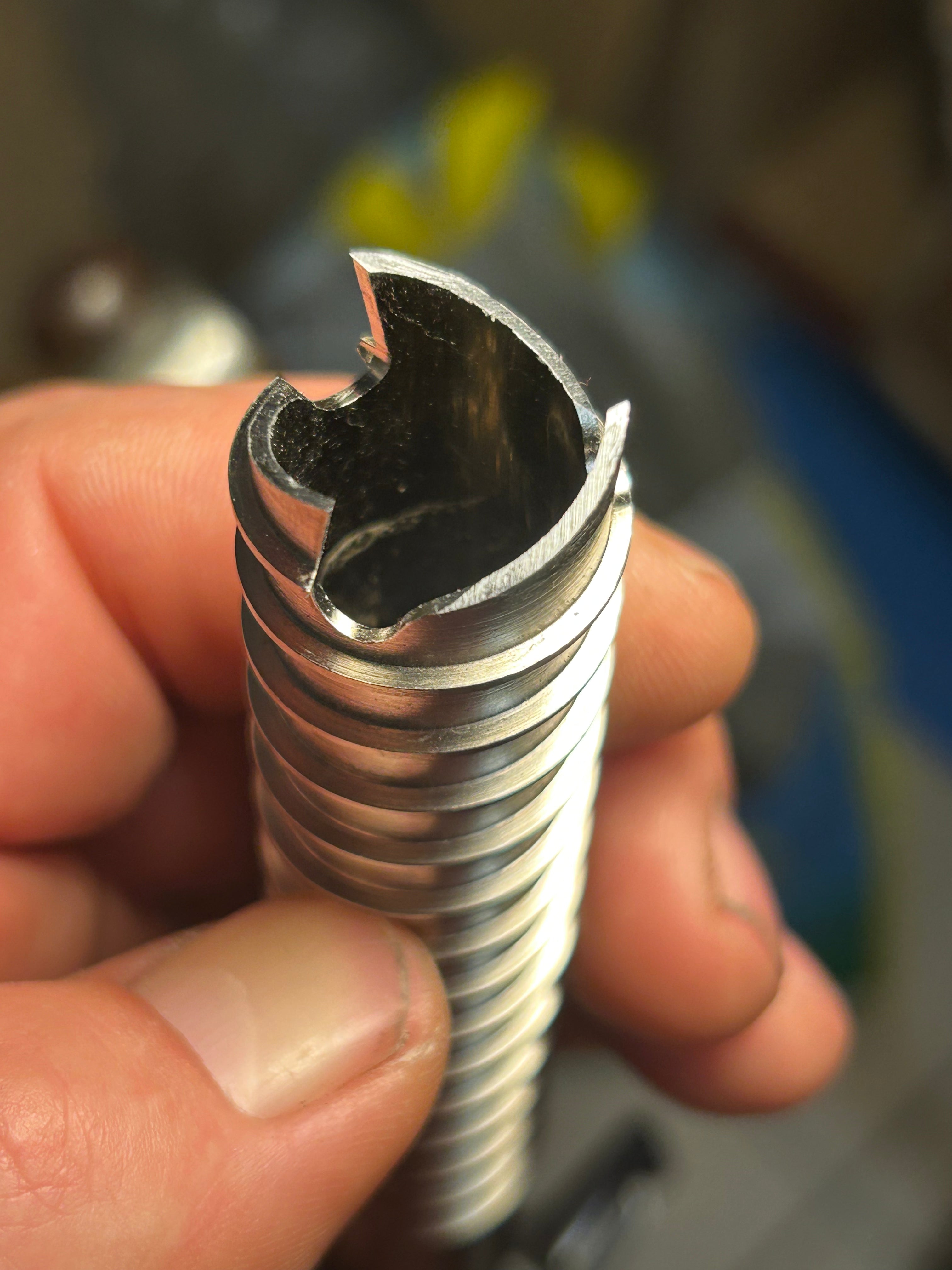 Afilado de tornillos de hielo