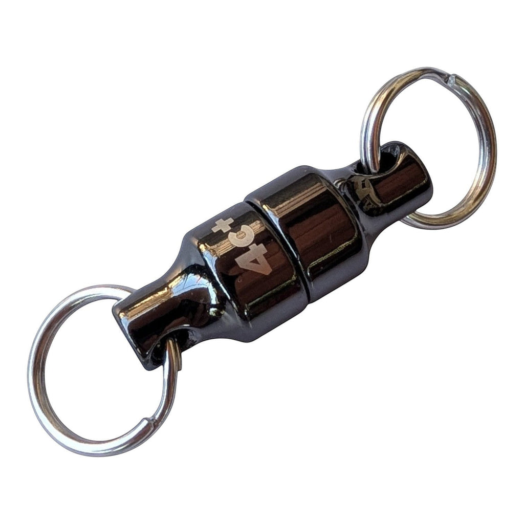 Clipmag 4c+ avec système magnétique puissant pour transporter une brosse et des accessoires d'escalade.